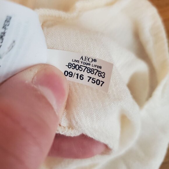 AMERICAN EAGLE Lace Button-Down Back Cream Halter Tank Top Shirt Boho XS - Picture 9 of 9